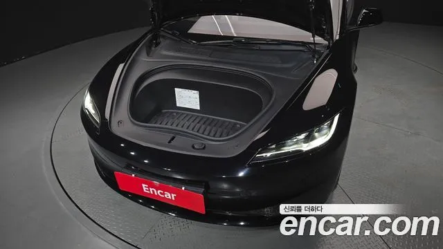 Tesla Model 3 — фото 6