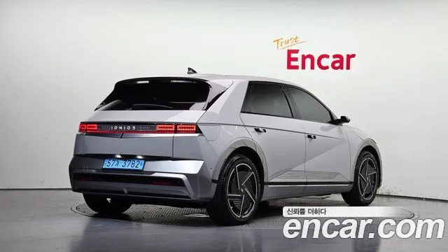 Hyundai Ioniq5 — фото 5