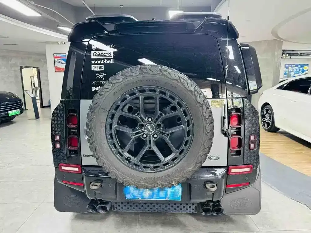 Land Rover Defender — фото 8