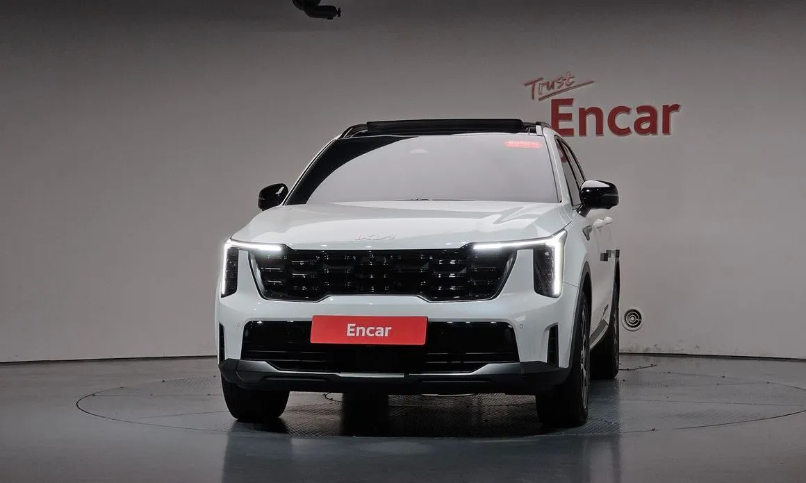 Kia Sorento — фото 10