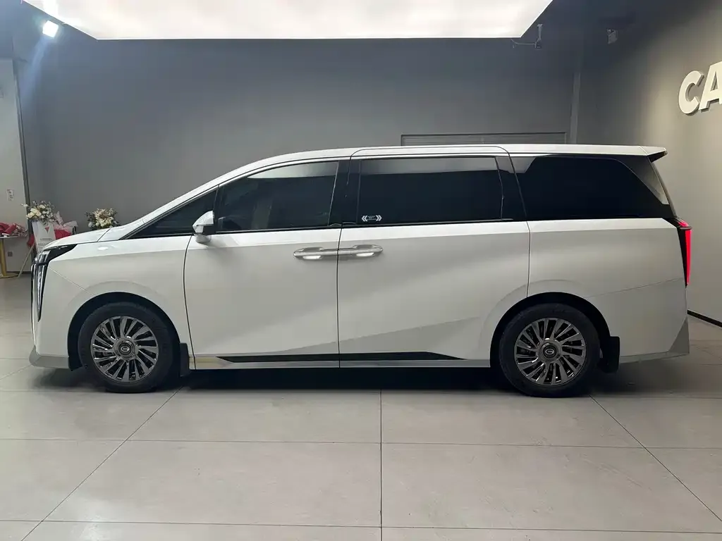 GAC Motor Trumpchi M8 — фото 2