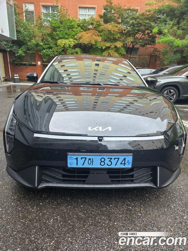 Kia EV4 — фото 1
