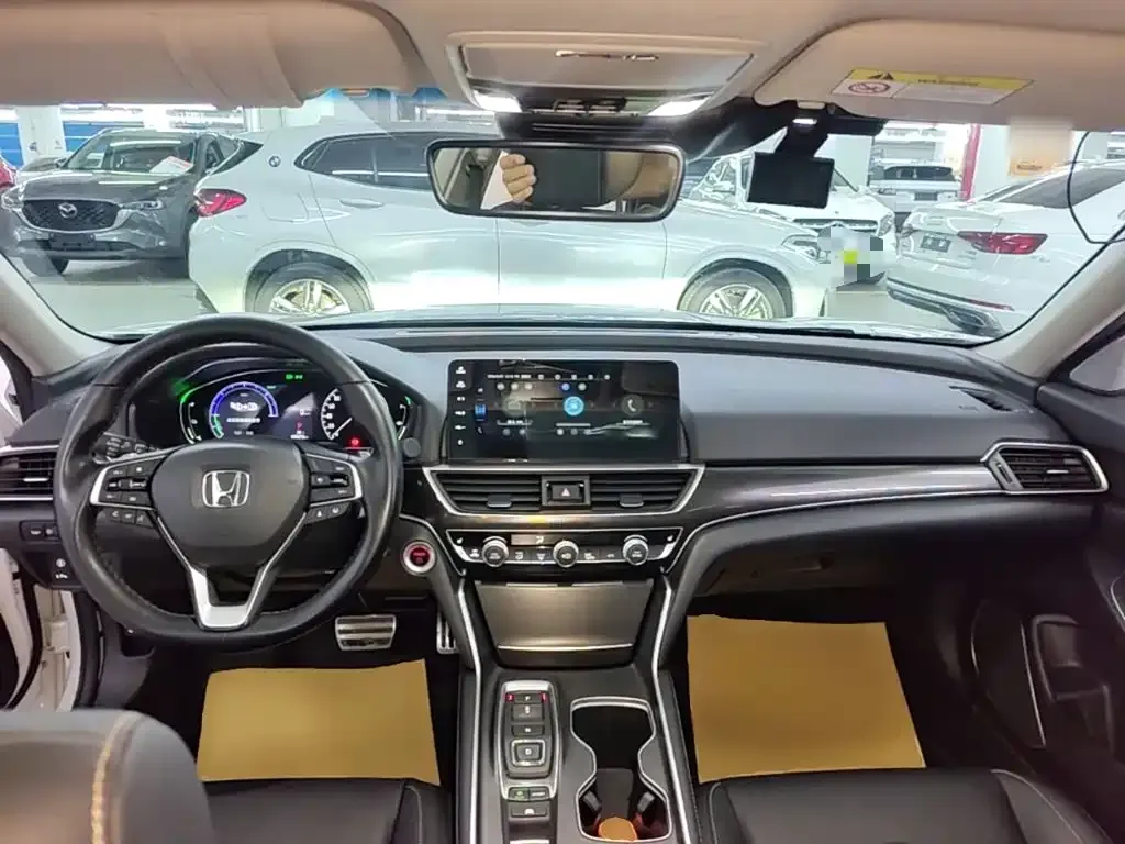 Honda Accord — фото 6