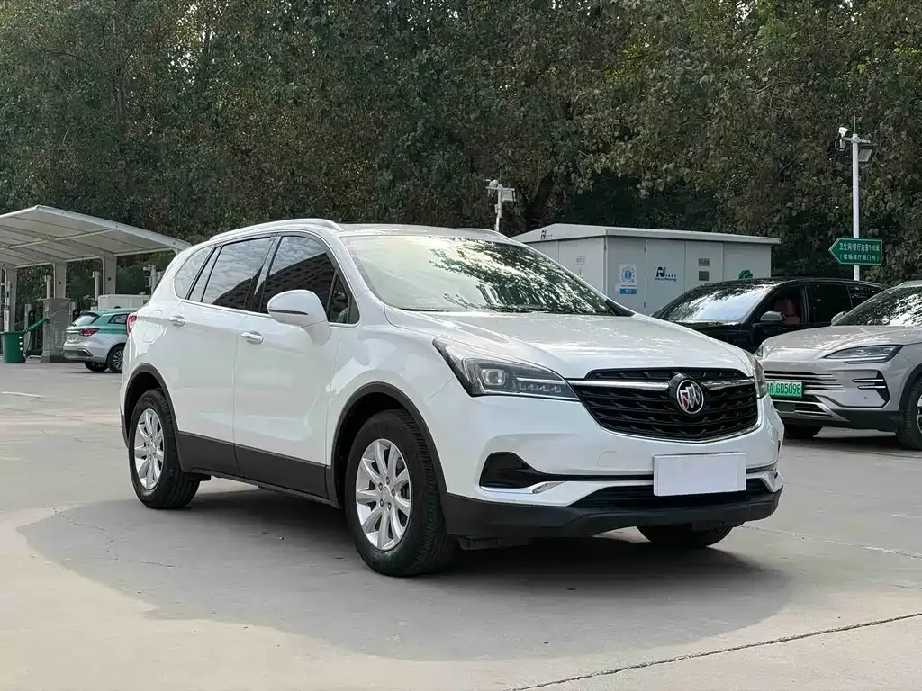 Buick Envision Plus — фото 8
