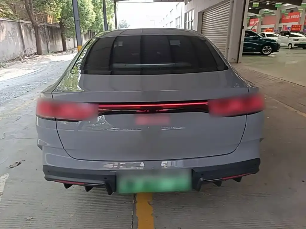 BYD Qin L — фото 4