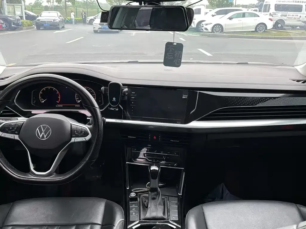 Volkswagen Passat — фото 3