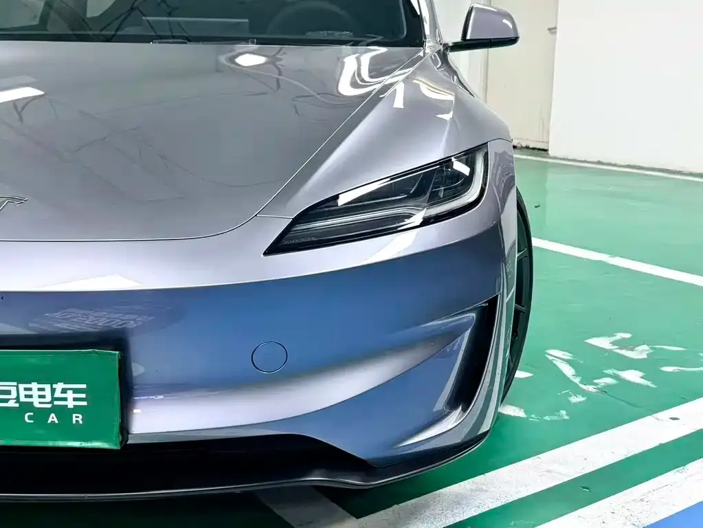 Tesla Model 3 — фото 7