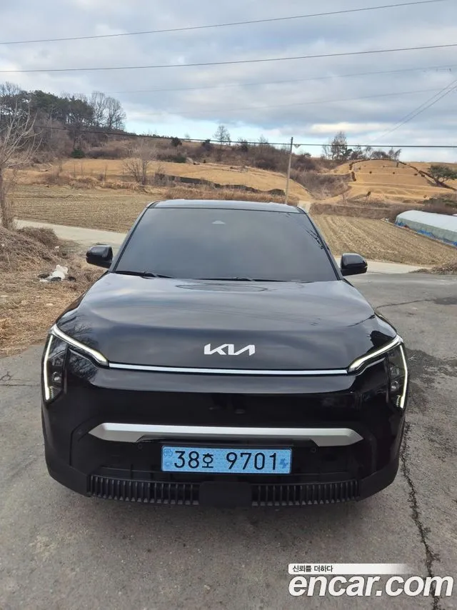 Kia EV3 — фото 1