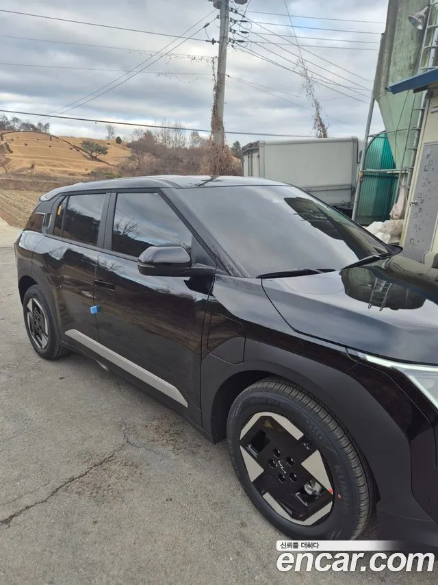 Kia EV3 — фото 6