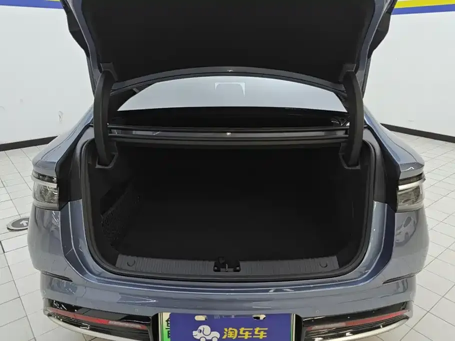 BYD Seal — фото 6