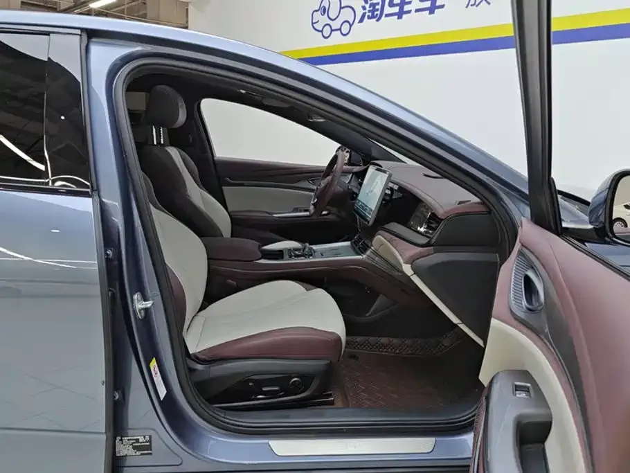 BYD Seal — фото 4