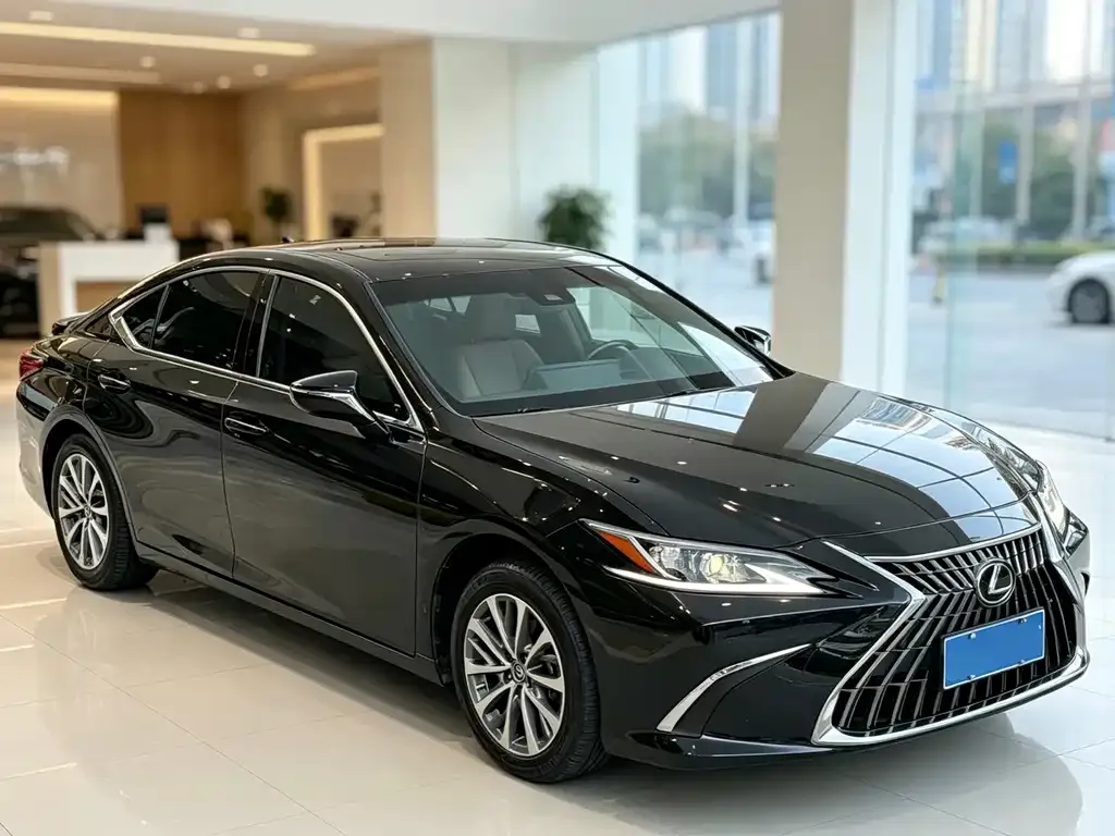Lexus ES — фото 9