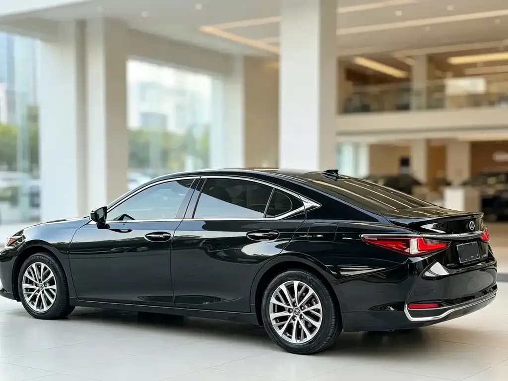 Lexus ES — фото 7