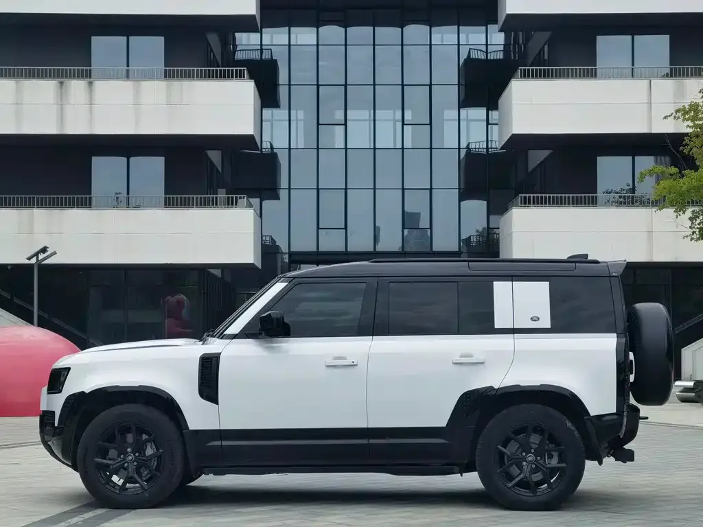 Land Rover Defender — фото 2