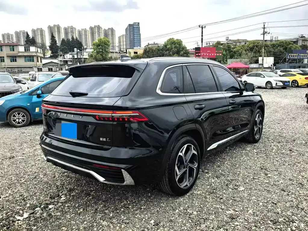 Geely Xingyue L — фото 10