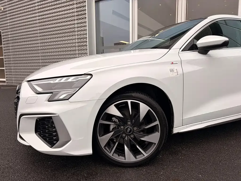 Audi A3 — фото 10