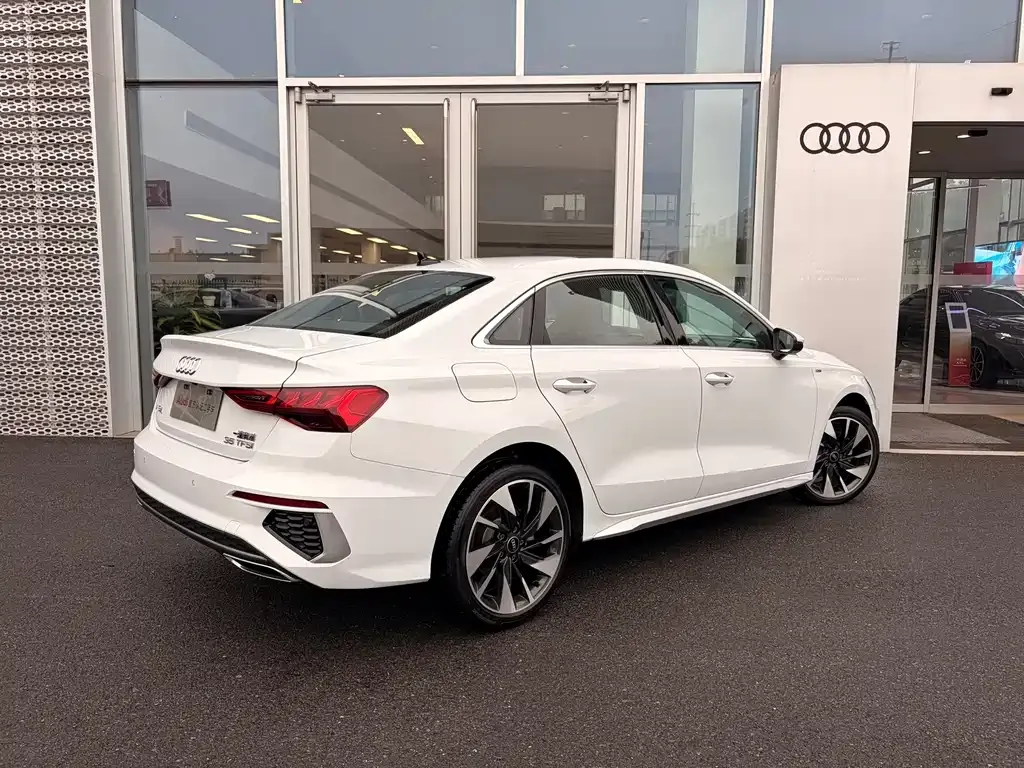Audi A3 — фото 3