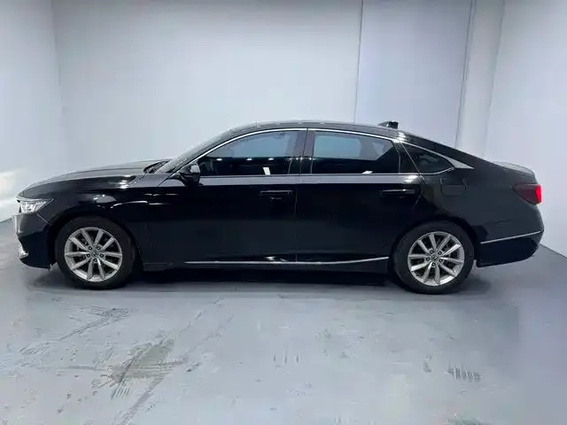 Honda Accord — фото 4