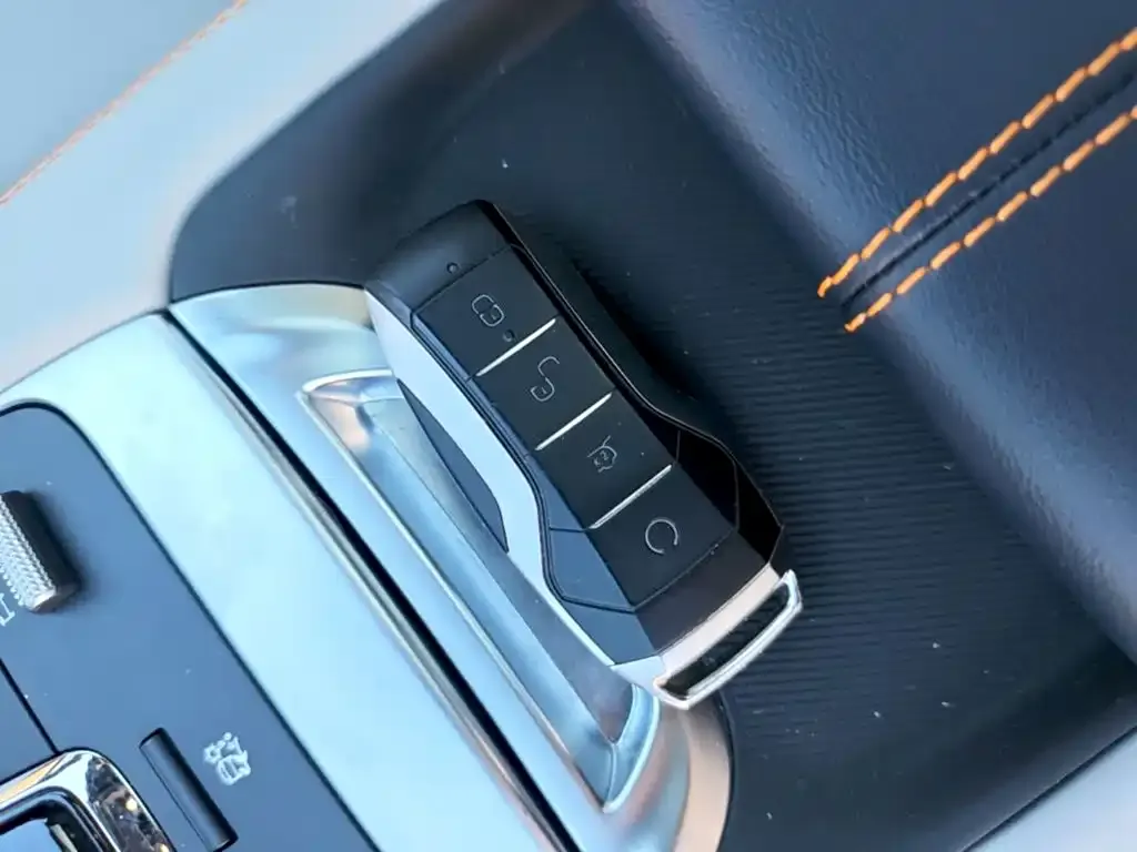 BYD PLUS New Energy — фото 1