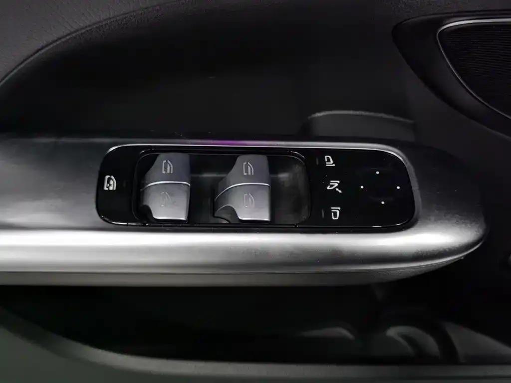 Mercedes-Benz C-Class New Energy — фото 7