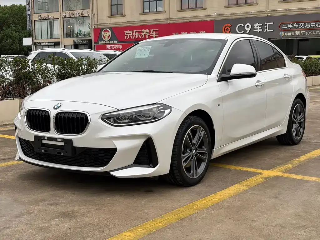 BMW 1 Series — фото 1
