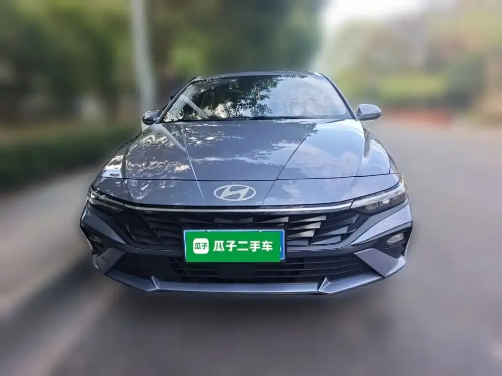 Hyundai Elantra — фото 2