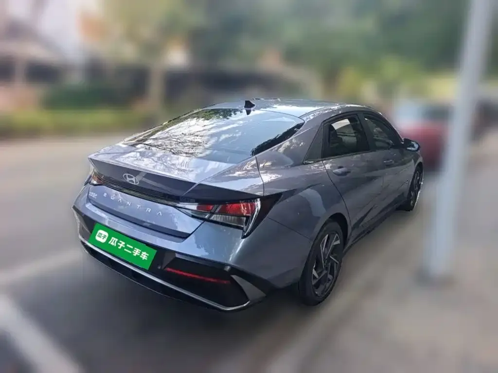 Hyundai Elantra — фото 8