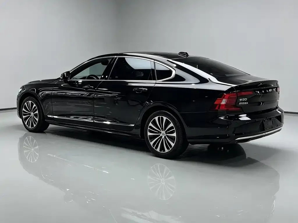 Volvo S90 — фото 3