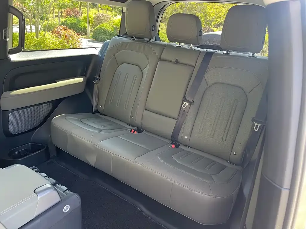 Land Rover Defender — фото 3