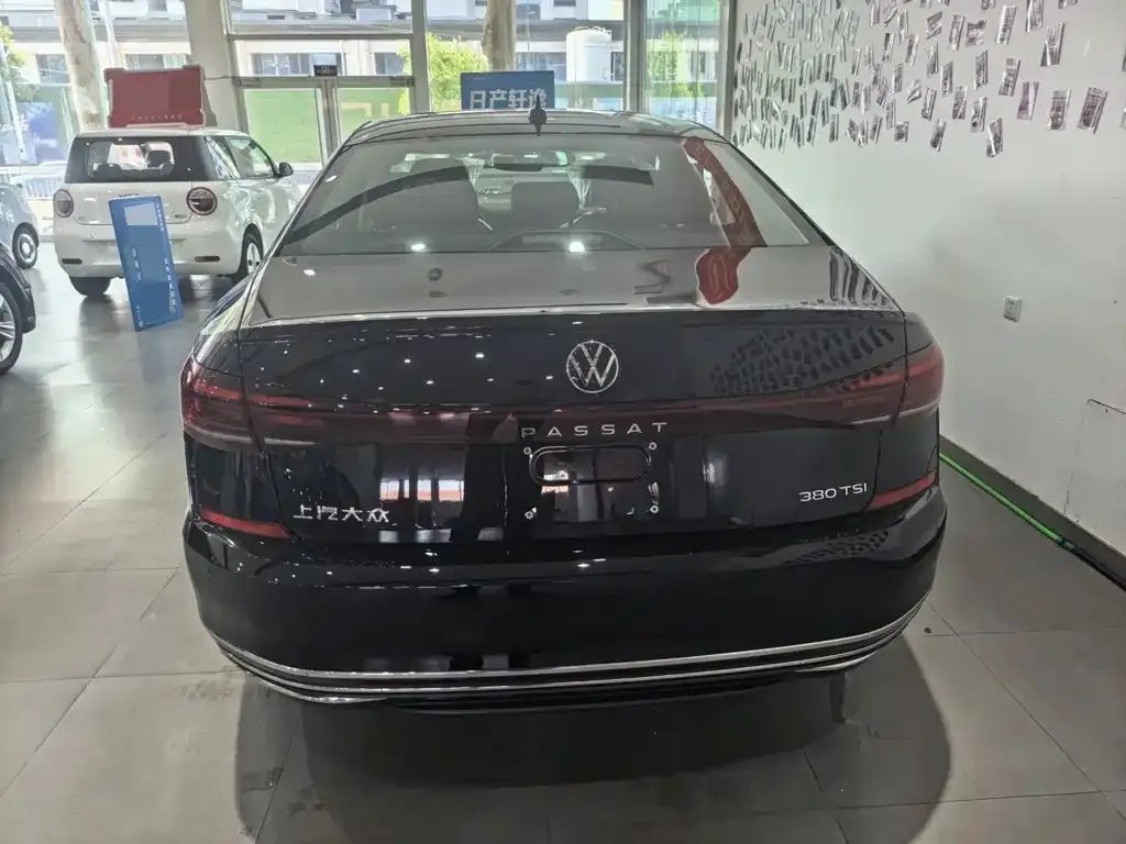 Volkswagen Passat — фото 9