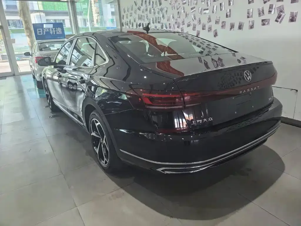 Volkswagen Passat — фото 7