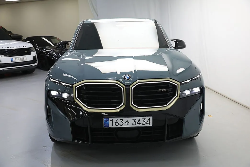BMW XM — фото 1