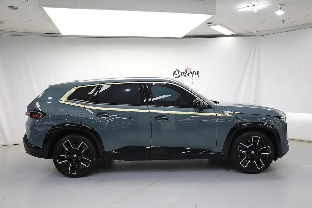 BMW XM — фото 10