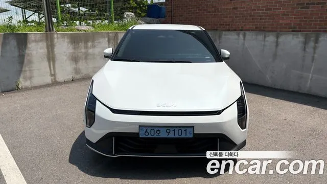 Kia EV4 — фото 1