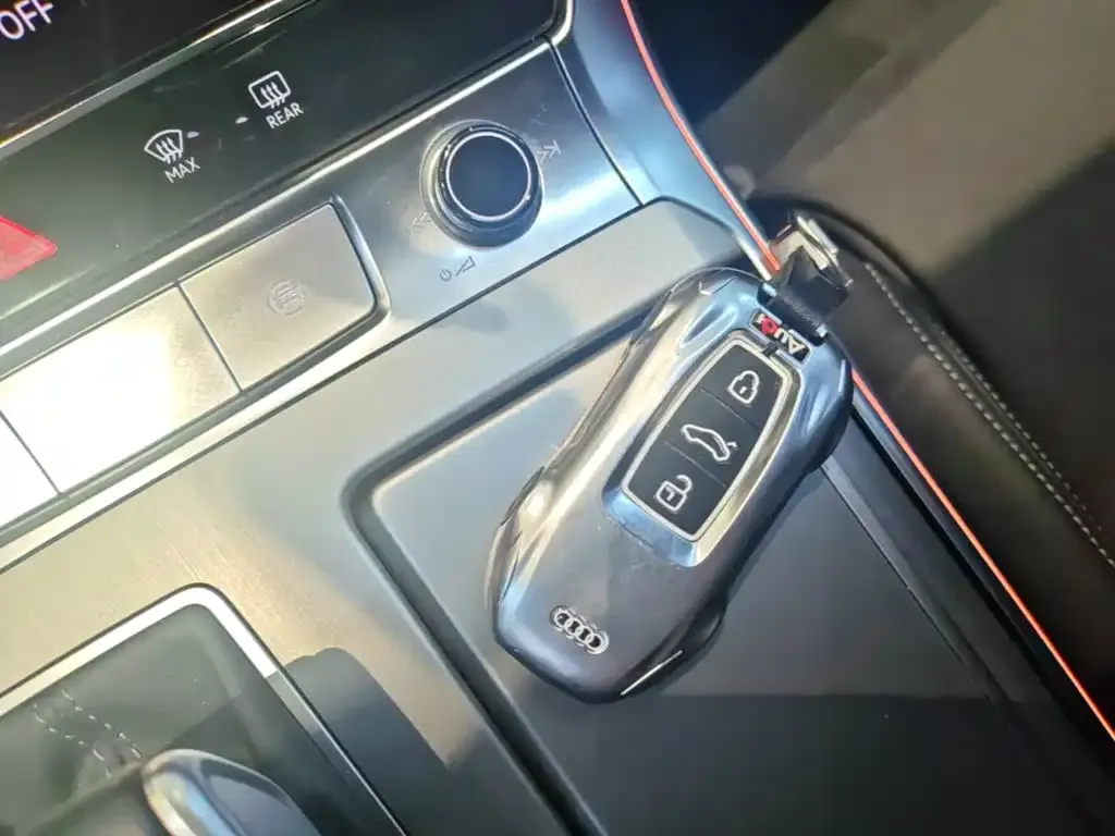 Audi A7L — фото 3