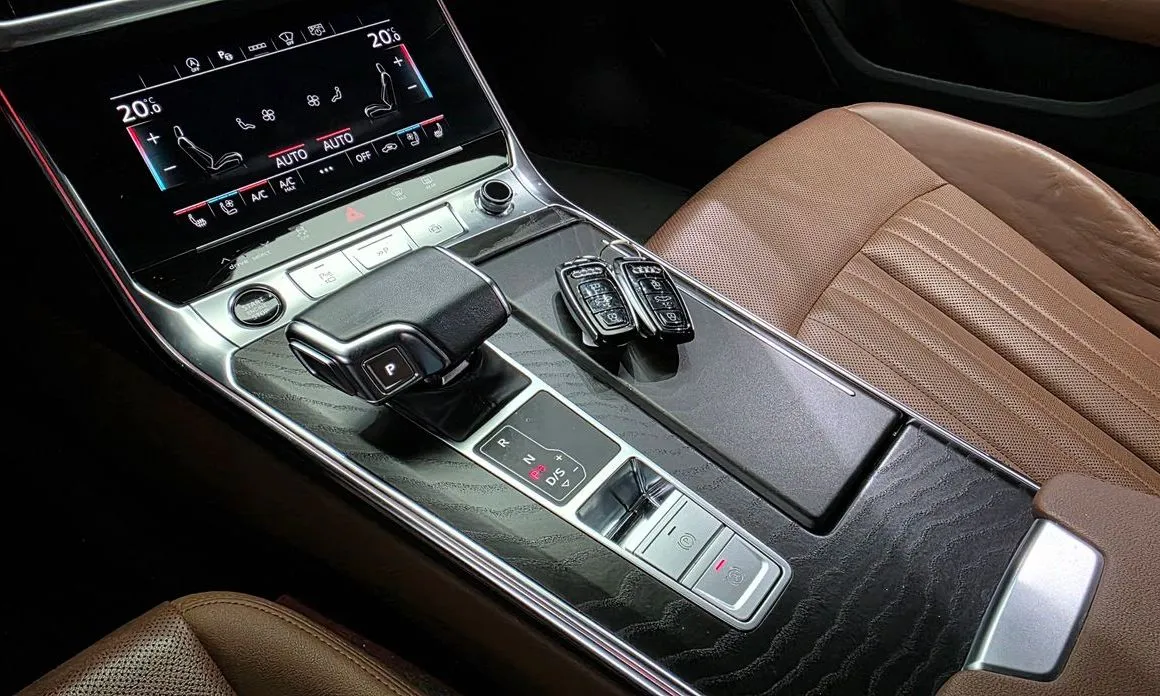 Audi A6 — фото 10