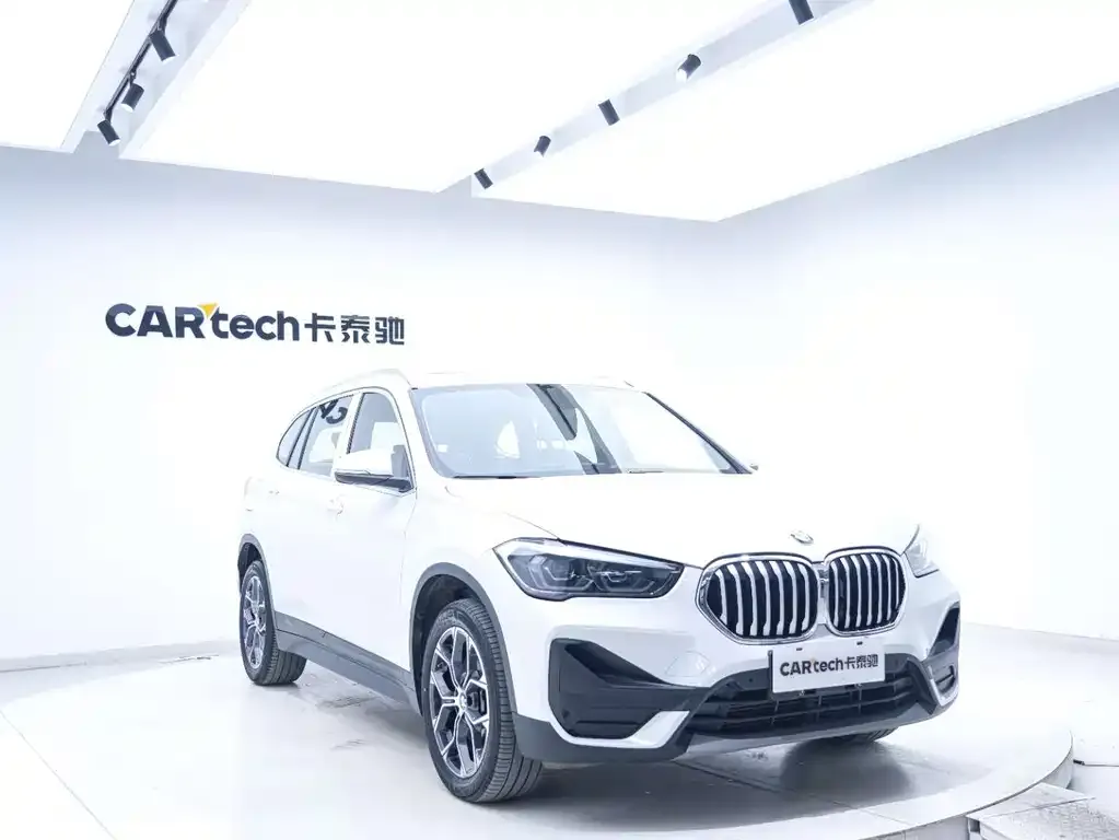 BMW X1 — фото 7