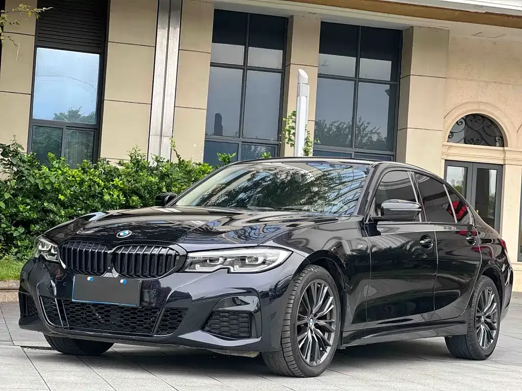 BMW 3 Series — фото 1