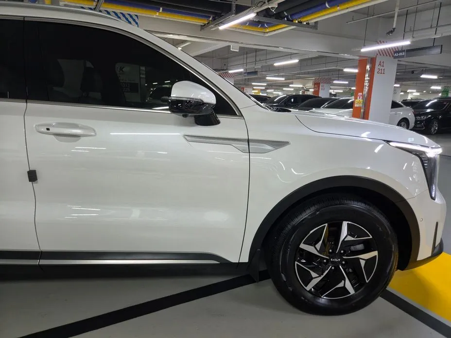 Kia Sorento — фото 5