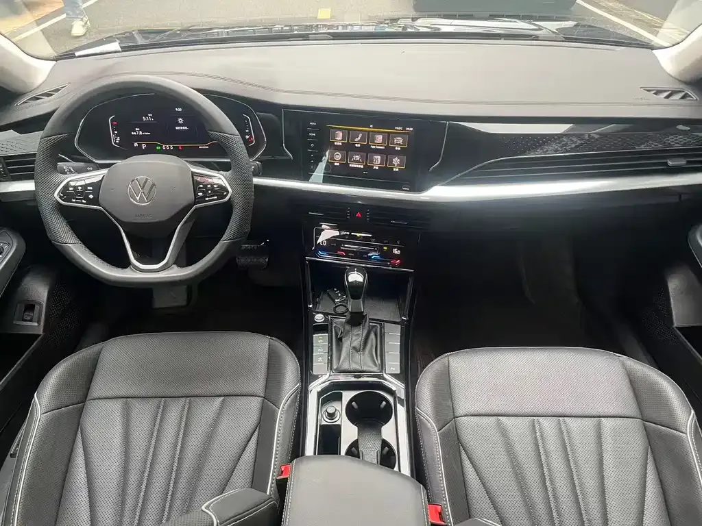 Volkswagen Passat — фото 8