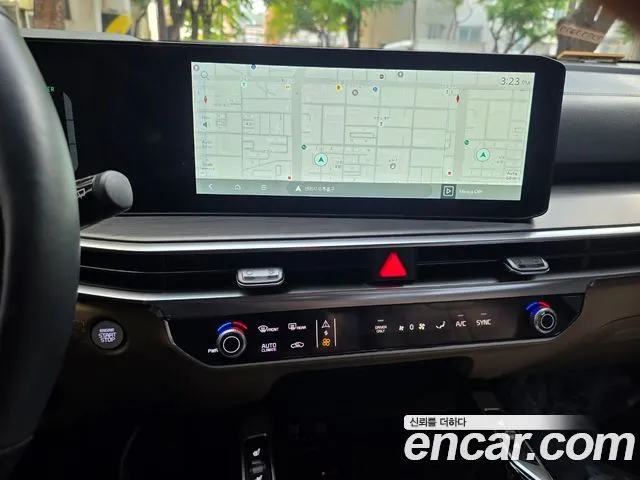 Kia Sorento — фото 9