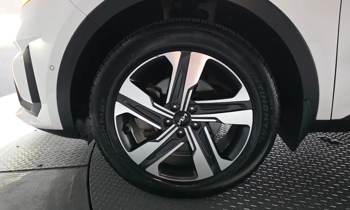 Kia Sorento — фото 7