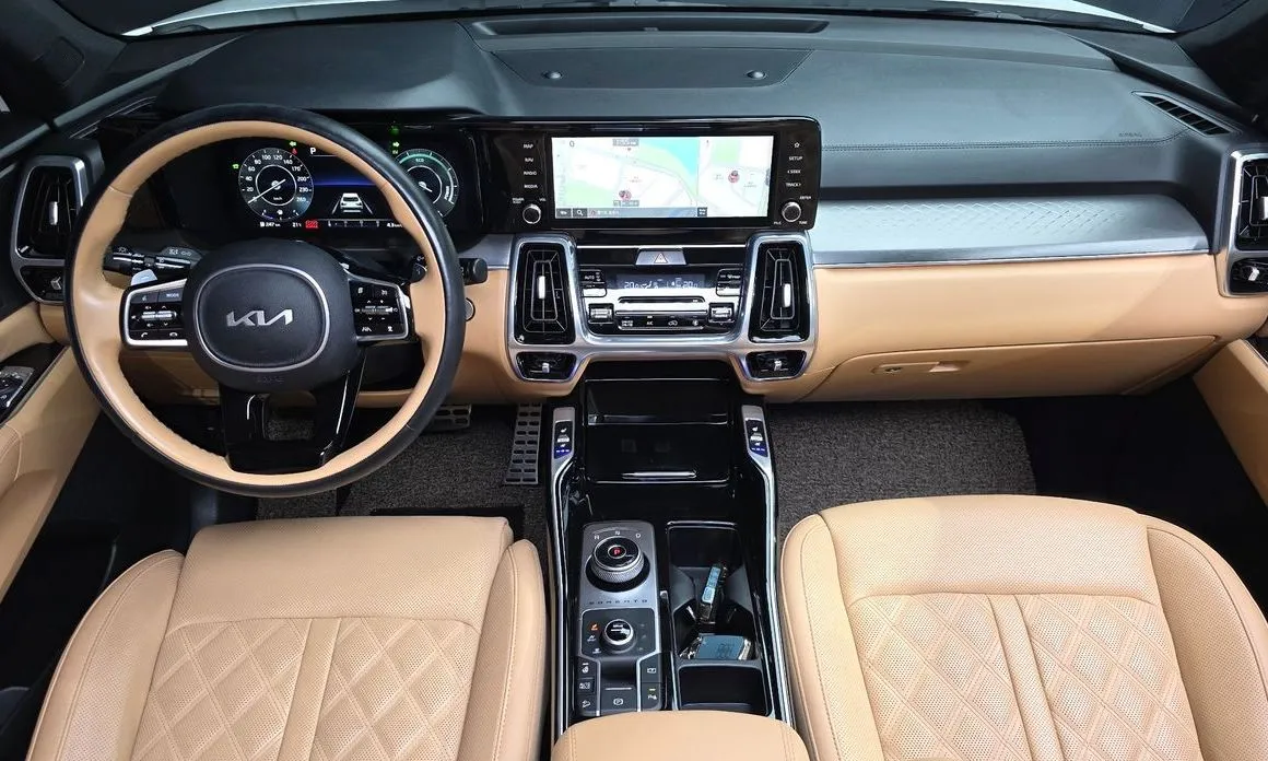 Kia Sorento — фото 8