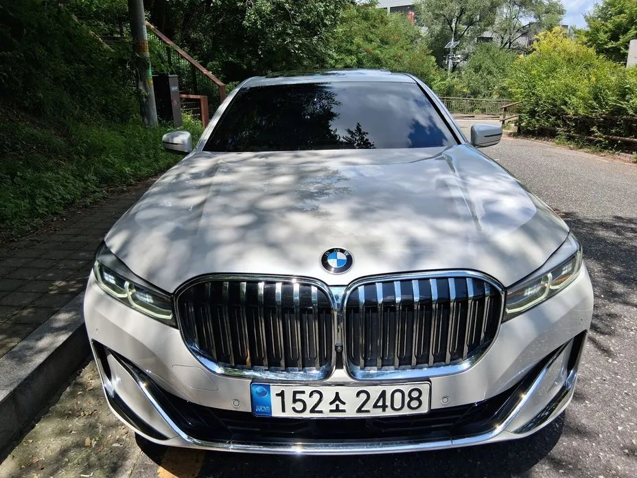 BMW 7-Series — фото 1