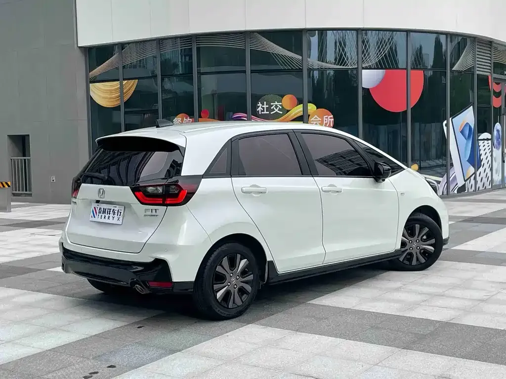 Honda Fit — фото 2