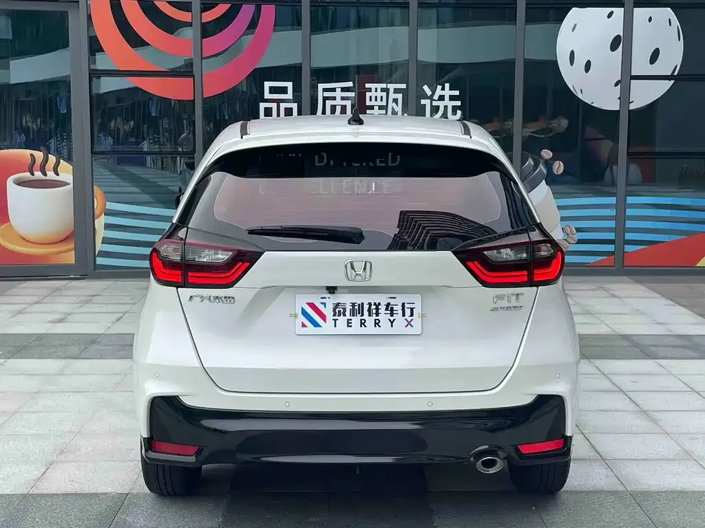 Honda Fit — фото 3
