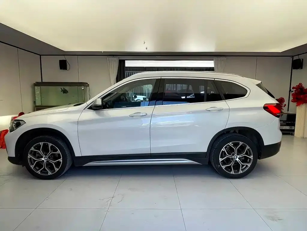 BMW X1 — фото 4
