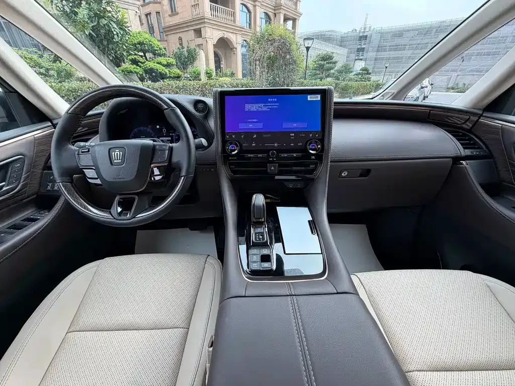 Toyota Vellfire — фото 6