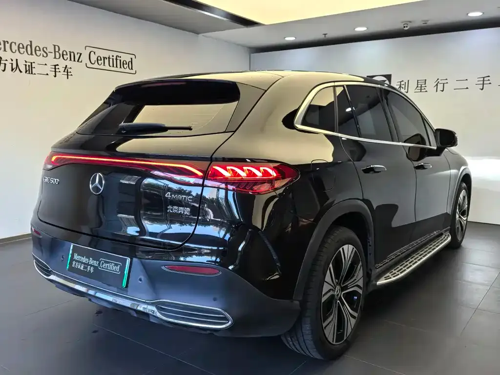 Mercedes-Benz EQE SUV — фото 3