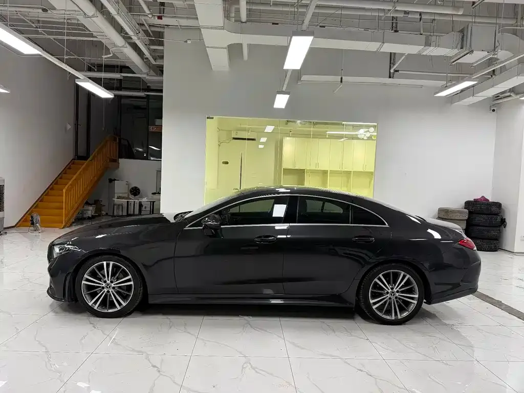 Mercedes-Benz CLS — фото 2